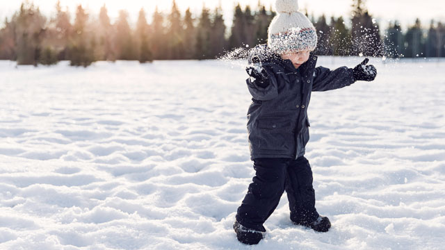 ND boy-playing-in-the-snow-small